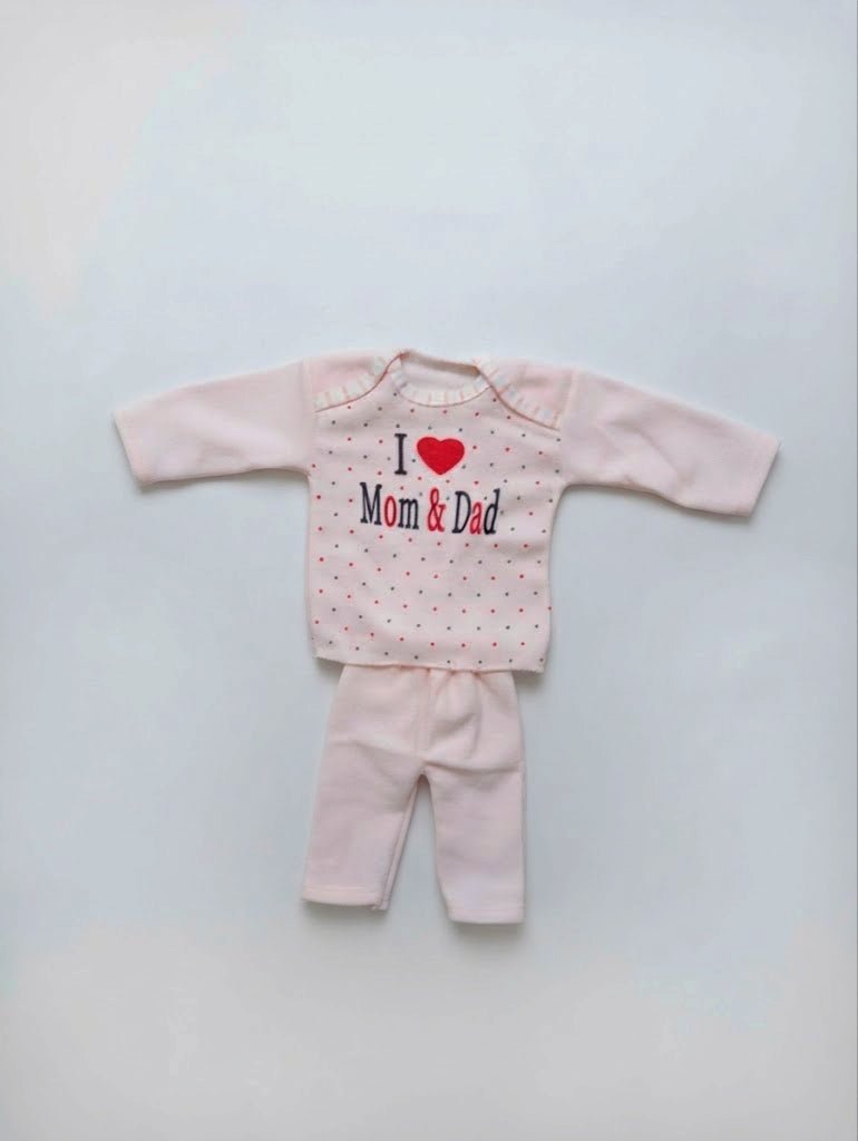 Newborn Baby 8-Piece Layette Gift Set - "I Love Mom & Dad" - Mashoom Janan